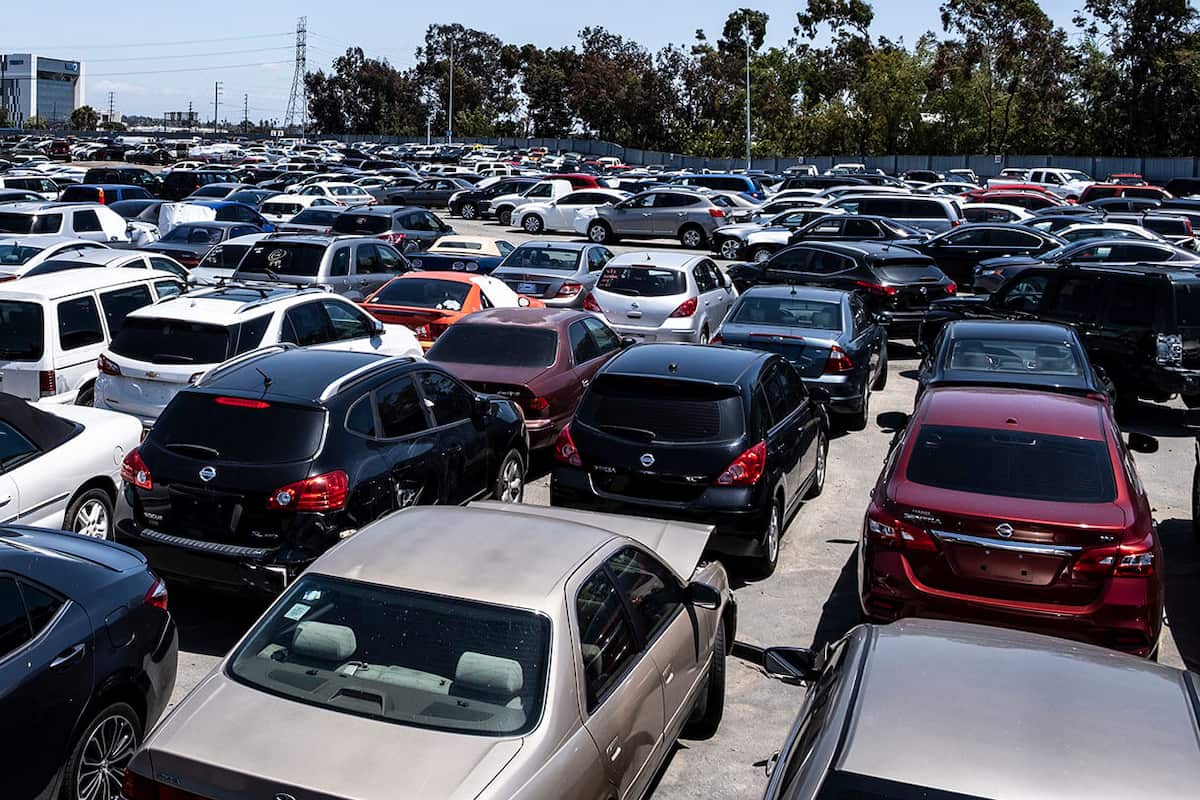 Selling Junk Cars In An Auction