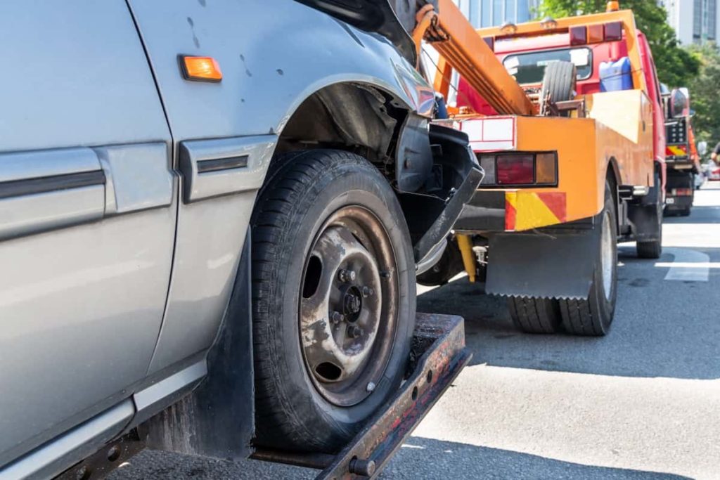 Junk Car Towing - Prepare your junk car