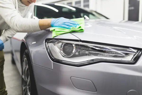 How To Make A Waterless Car Wash Solution At Home