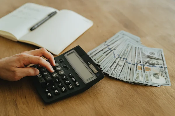 calculating money